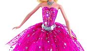 1984: Barbie spolupracovala s více módními návrháři než kterákoli jiná značka na světě. Okouzlující tón šperků a metalické outfity vévodily diskotékovým 80. letům.