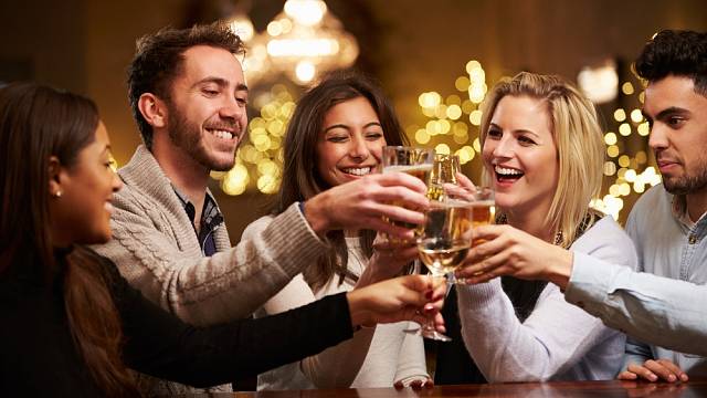 Pití alkoholu našemu tělu neprospívá