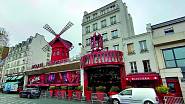 Proslulý kabaret Moulin Rouge.