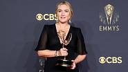 Emmy Awards 2021: Kate Winslet získala cenu jako Nejlepší herečka v hlavní roli v minisérii