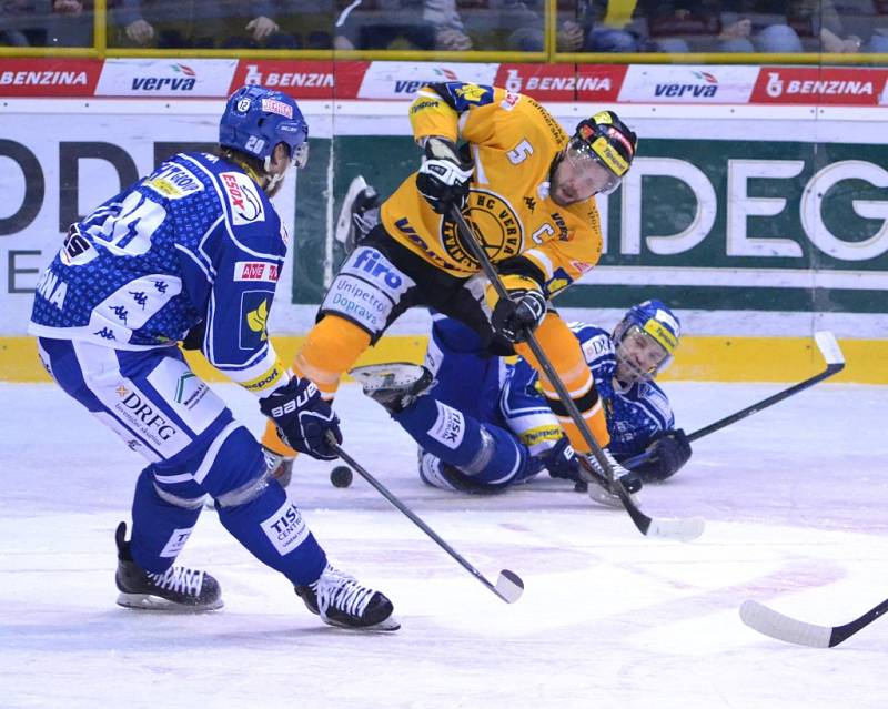 Pátý zápas semifinále play off Litvínov versus Brno.