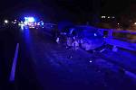Srážka dvou osobních vozů v Komořanech. Úterý 30. listopadu