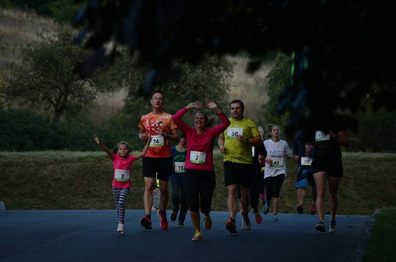 Běžecká show Night Run Most 2017.