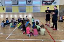 Litvínovská škola nabízí výhody pro sportovce i řadu bonusů pro všechny děti.