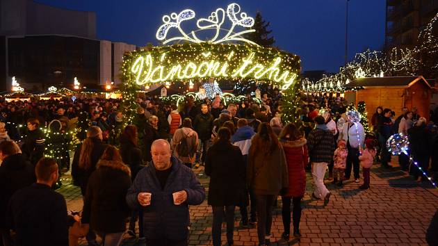 1. adventní neděle na 1. náměstí v Mostě