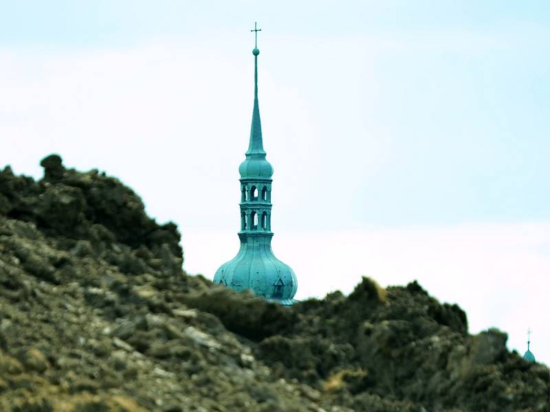 Stavba silnice Most-Mariánské Radčice.