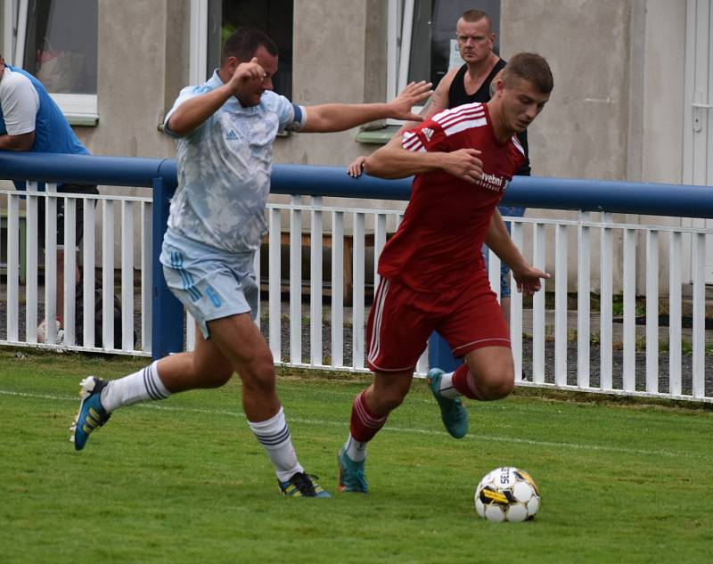 V zápase Jilového se Srbicemi došlo na penalty a dva body si nakonec odvezli hosté za výhru 2:1.