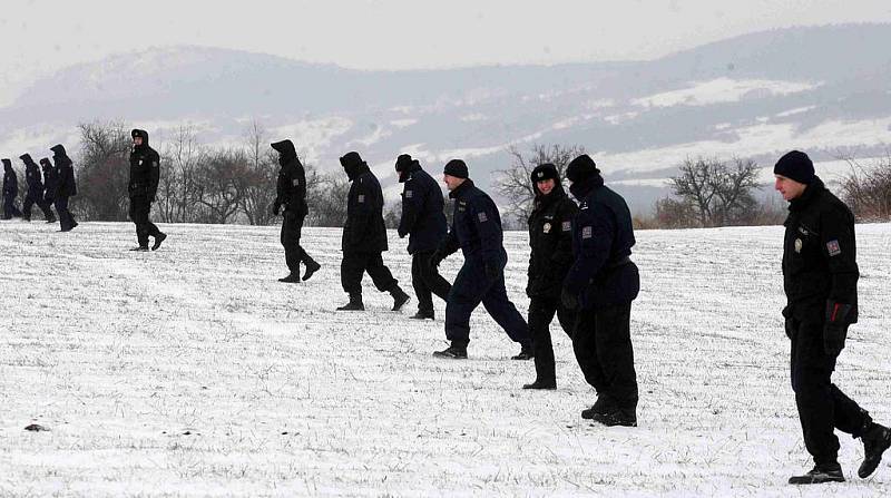 Policisté v rojnicích pátrají po pohřešovaném muži z Mostecka