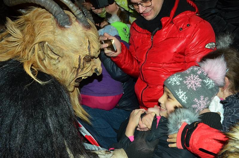 Krampus v Mostě.