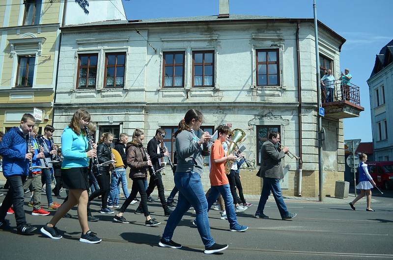 Studentský Majáles zahájil v Litvínově Valdštejnskou slavnost.