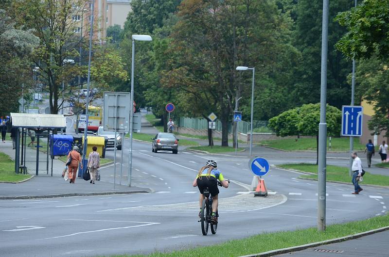 Ulice Zdeňka Štěpánka v Mostě. Tudy mají jezdit tramvaje. Radnice si na to nechá udělat technickou studii proveditelnosti.