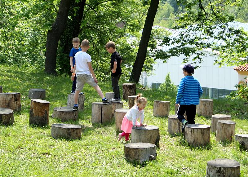 Divadelní festival na zámku v Korozlukách