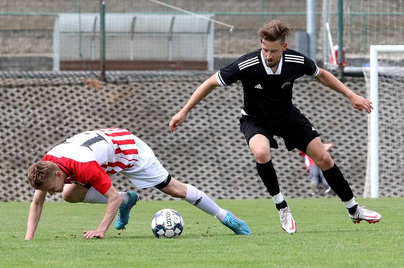 Neštěmice si doma podaly Ledvice 2:0.