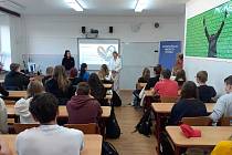 Na Podkrušnohorském gymnáziu v Mostě začala v pondělí 16. října Týden duševního zdraví.