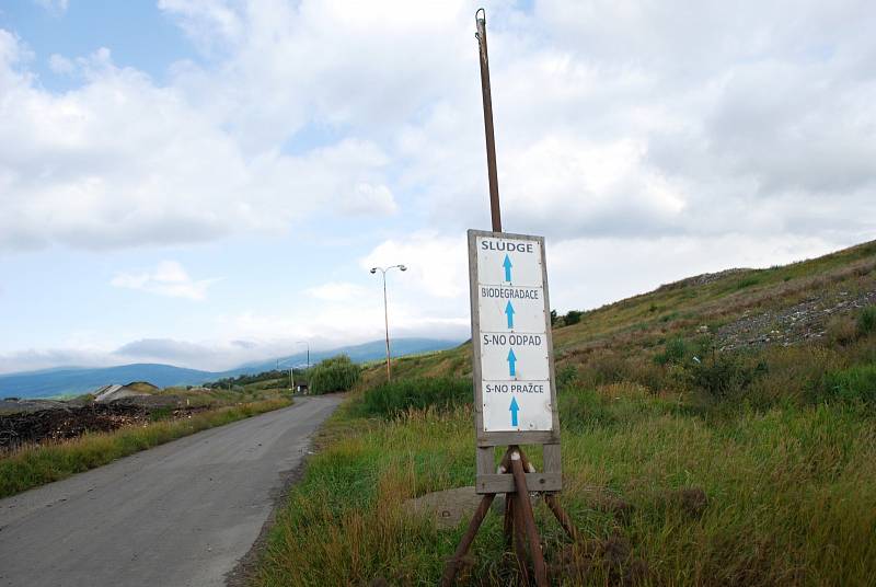 Areál společnosti Celio má 38 hektarů, slouží ke skládkování a zpracování různého druhu odpadu.