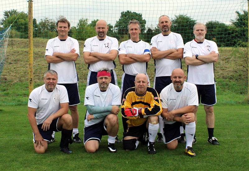 Bývalí fotbalisté hráli v Litvínově na Lomské už 8. ročník memoriálu V. Žaloudka.