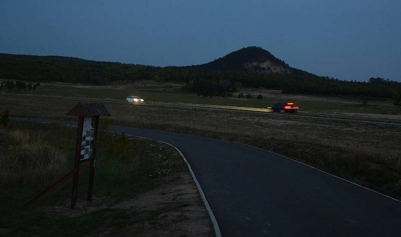 Jezero Most se stalo vyhledávaným místem ihned po svém oficiálním zpřístupnění