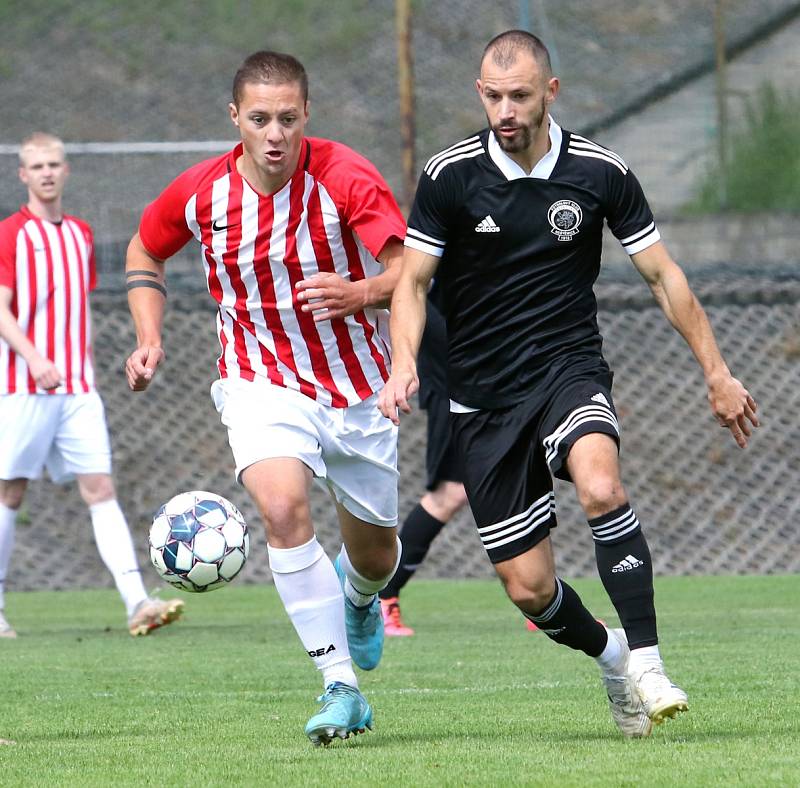 Neštěmice si doma podaly Ledvice 2:0.