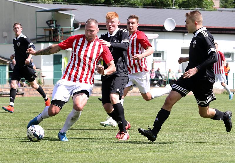 Neštěmice si doma podaly Ledvice 2:0.