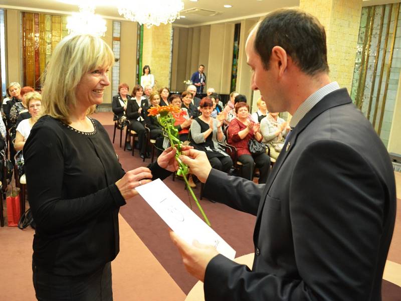 Obřadní síň mosteckého magistrátu by měla na jaře projít opravou.