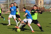 SK Ervěnice-Jirkov - TJ Libouchec 1:3, domácí hráči jsou v modrém.