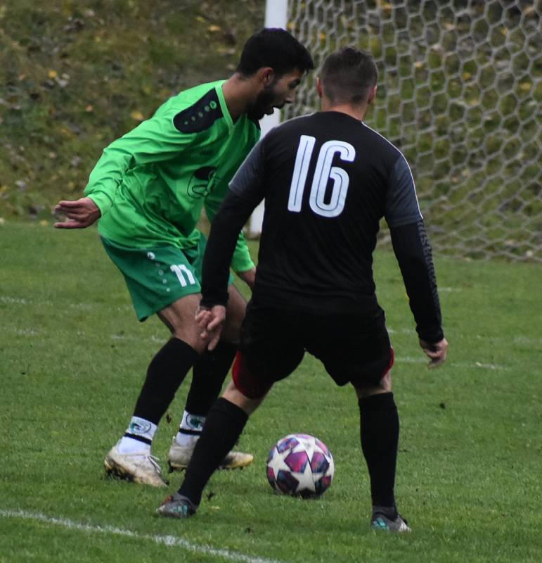 Sport fotbal KP Brná (černá) versus Vilémov.