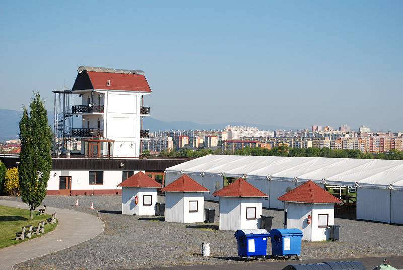 Hipodrom na Velebudické výsypce.