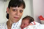 Mamince Kláře Ertlové z Mostu se 28. května v 1.45 hodin narodila dcera Karolína Ertlová. Měřila 54 cenitmetrů a vážila 4,25 kilogramu.