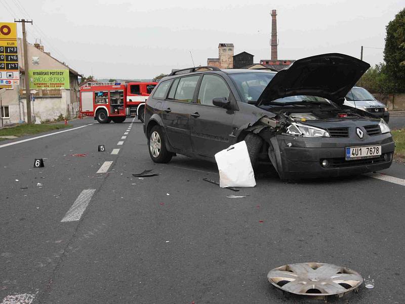 V Havrani se střetla tři osobní auta