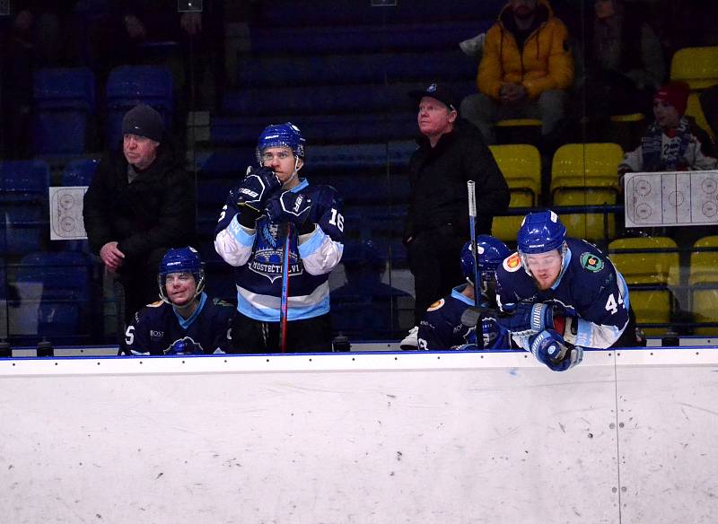 Most opouští play off po domácí prohře s Chomutovem 3:5.