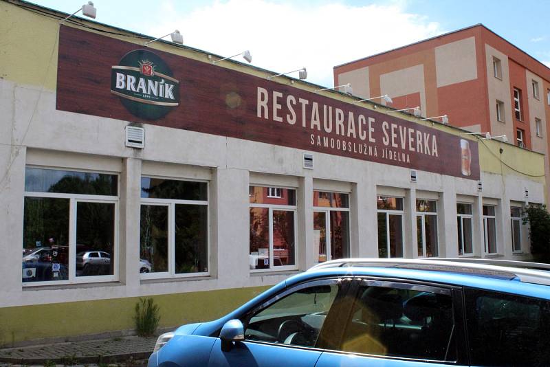 Dycky Most! Oblíbený osmidílný seriál se vrátil na obrazovku ČT. Filmové místo. Restaurace Severka