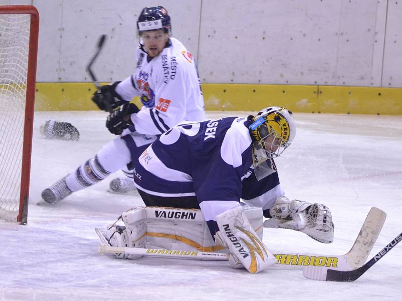 Most (v modrém) doma přehrál Benátky vysoko 6:3.