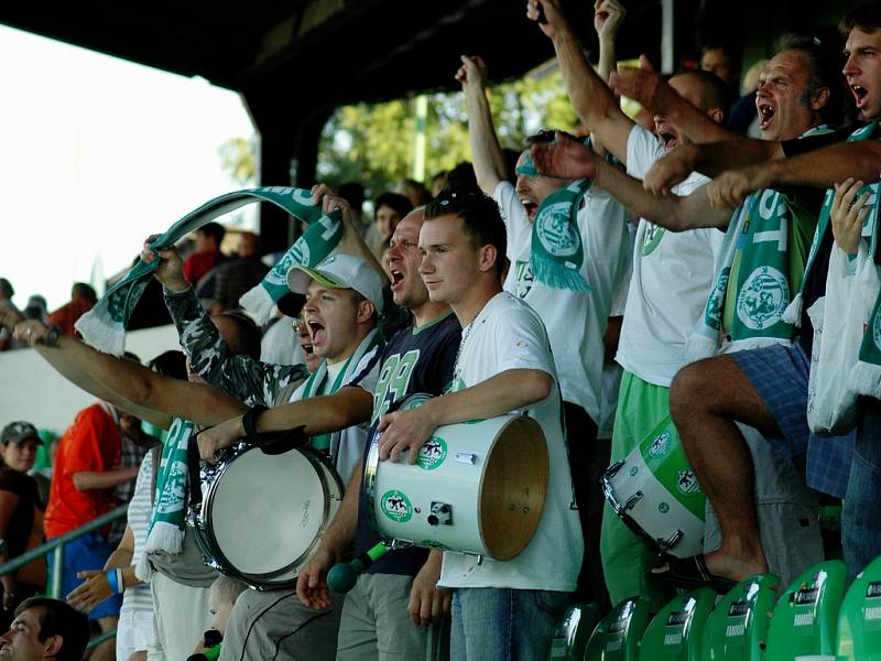 Fanoušci FK SIAD Most při hlasové podpoře svého klubu.