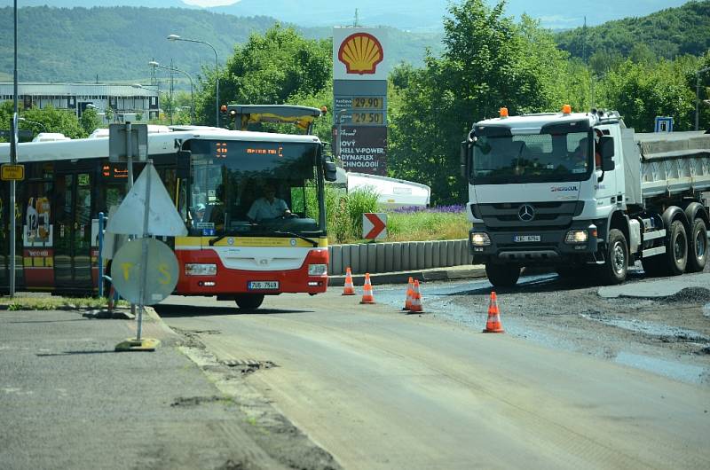 Uzavírka v Mostě kvůli opravám.