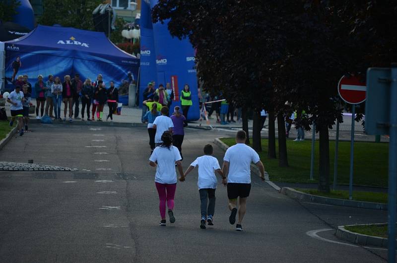 Běžecká show Night Run Most 2017.