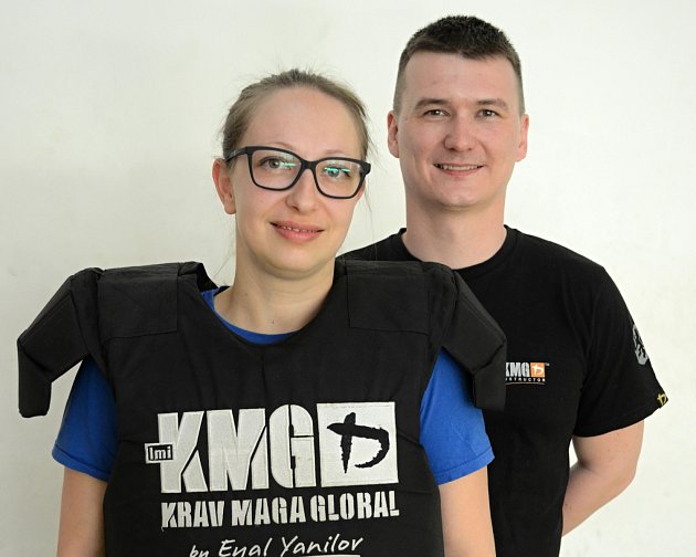 Jan Kopač a Alena Winterová učí obranu Krav Maga - Mostecký deník