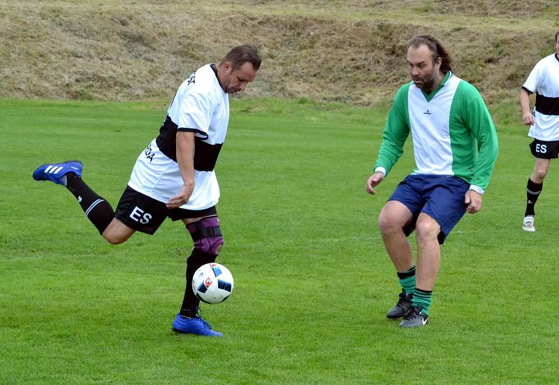 Bývalí fotbalisté hráli v Litvínově na Lomské už 8. ročník memoriálu V. Žaloudka.