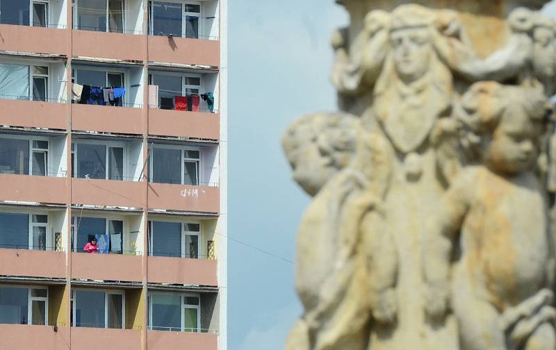 Ulice M. G. Dobnera v Mostě je sociálně vyloučenou lokalitou na okraji centra města