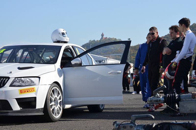 Poslední srpnový den na autodromu je vyhrazený speciálům OCR