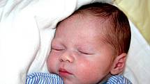 Mamince Zdeňce Krejzové z Mostu se 22. května v 15.50 hodin narodil syn Jakub Justra. Měřil 47 centimetrů a vážil 3,43 kilogramu.