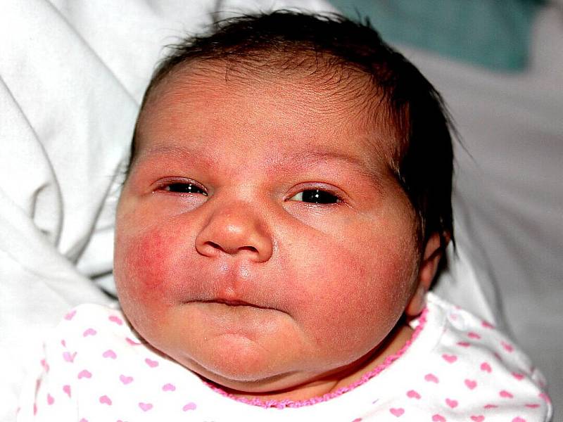 Mamince Kateřině Mohrové z Loučné s 7. prosince v 1.55 hodin narodila dcera Tereza Zámečníková. Měřila 50 centimetrů a vážila 3,95 kilogramu.