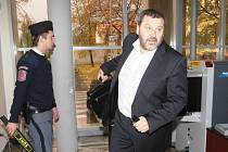 Alexandr Novák byl v minulosti odsouzen za přijeti čtyřicetimilionového úplatku.
