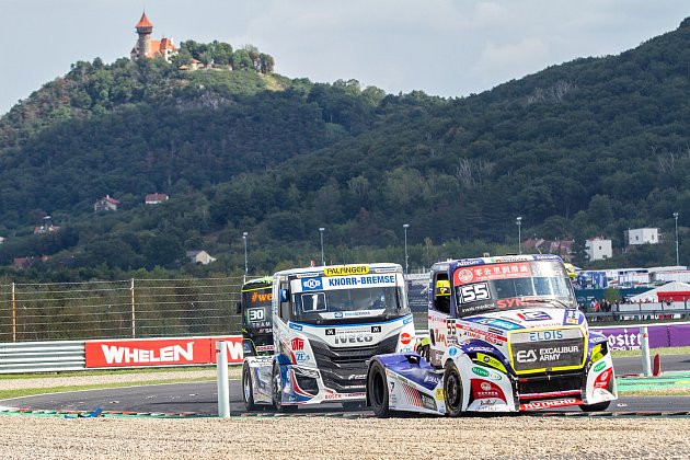 Na mosteckém autodromu se chystá špičkový závodní víkend.