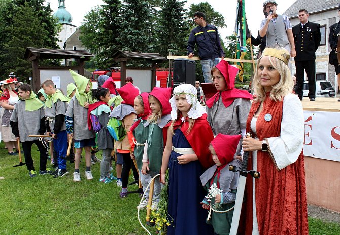V krušnohorském městě Hora Svaté Kateřiny založili novou tradici, a sice pořádání hornické slavnosti.