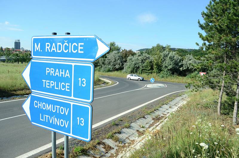 Řidiči už mohou jezdit po silnici z Mostu na Mariánské Radčice