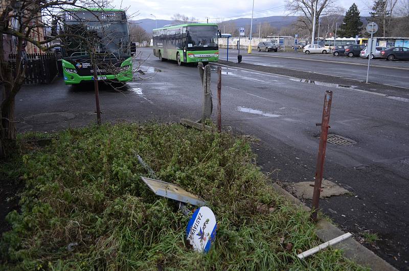 Staré autobusové nádraží v Litvínově zmizí. Nahradí ho dopravní terminál propojený s vlakovou stanicí.