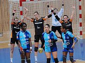 Mostecké házenkářky (v černém) v Evropském poháru doma proti Le Havre v minulé sezoně.
