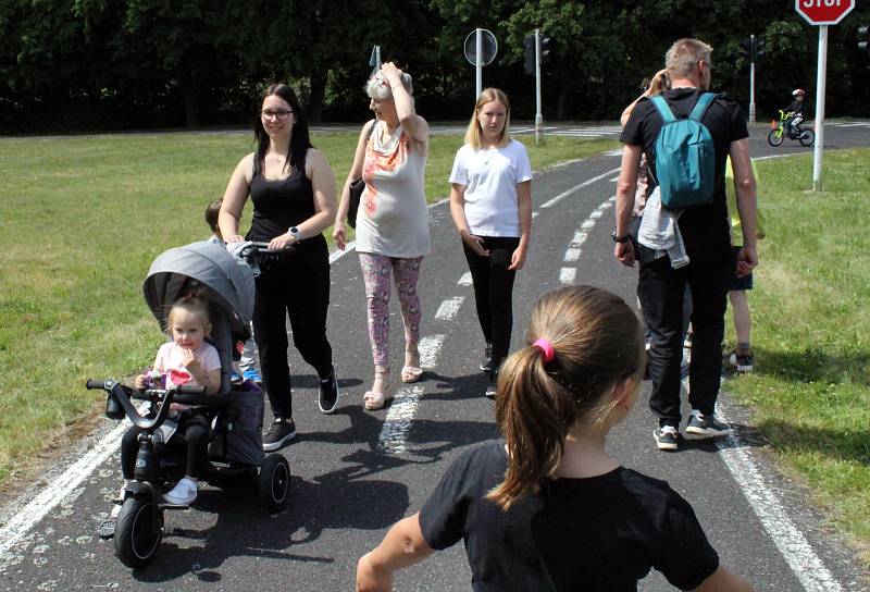 Den pro celou rodinu s policisty si na dopravním hřišti v Mostě nenechaly ujít stovky lidí.