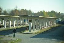Staré autobusové nádraží v Mostě zůstane v majetku soukromé firmy. Město svůj terminál postaví naproti.