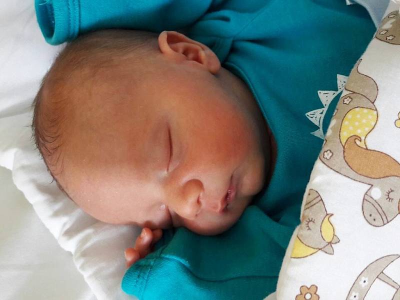 Robert Kramár se narodil 4. srpna 2017 v 16.20 hodin mamince Johaně Kramárové z Mostu. Měřil 46 cm a vážil 2,79 kilogramu.